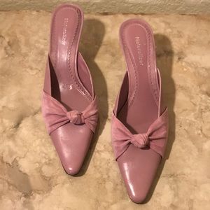 Mauve Heels